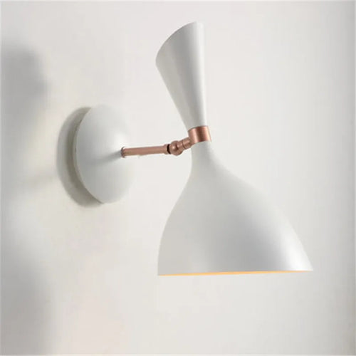 Creative metal wall light in minimalist Nordic style for interiors - vue 2 sur 6