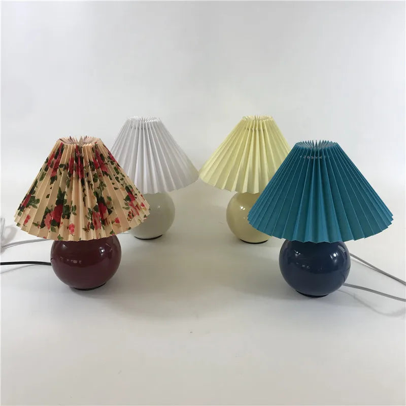 Lampe plissée bois rotin moderne LED bureau et table - vue 3 sur 21