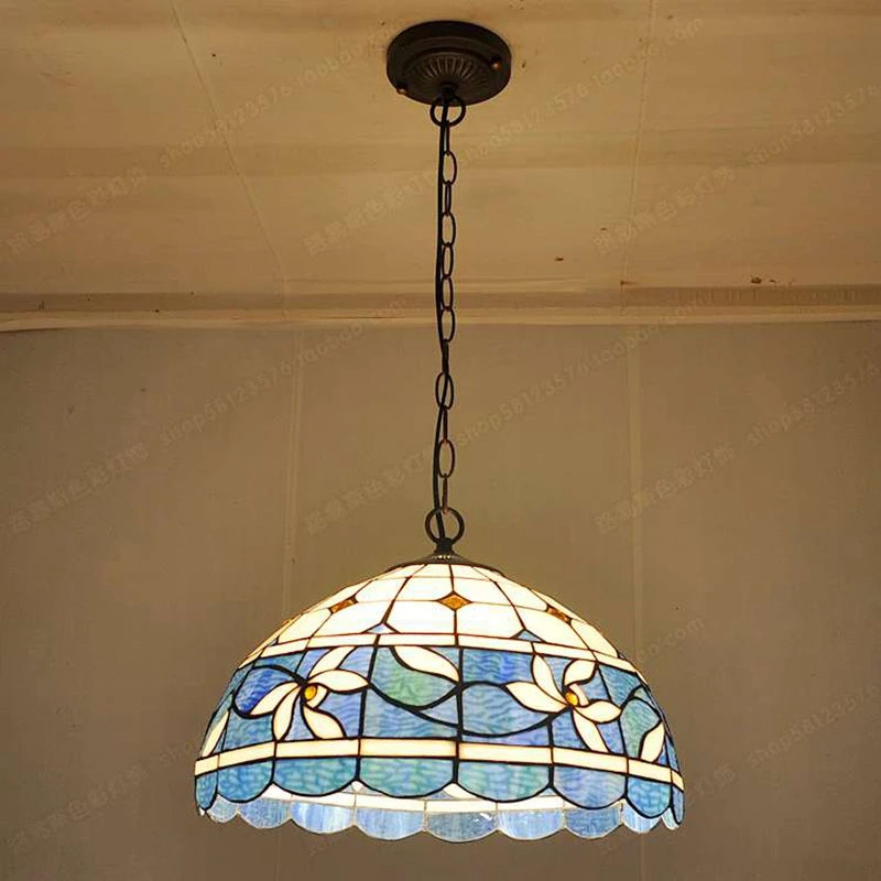 lustre antique en vitrail pour ambiance nostalgique et restaurant - vue 3 sur 6