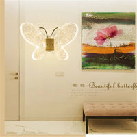 applique murale moderne en forme de bulle de cristal et papillon