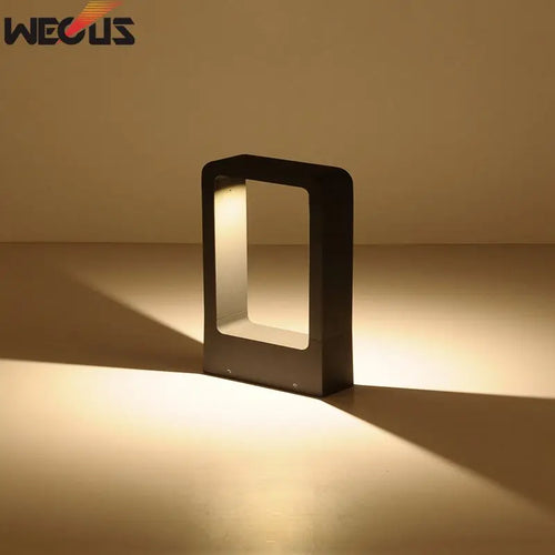 Waterproof outdoor LED lamp for garden and pathway lighting - vue 2 sur 7