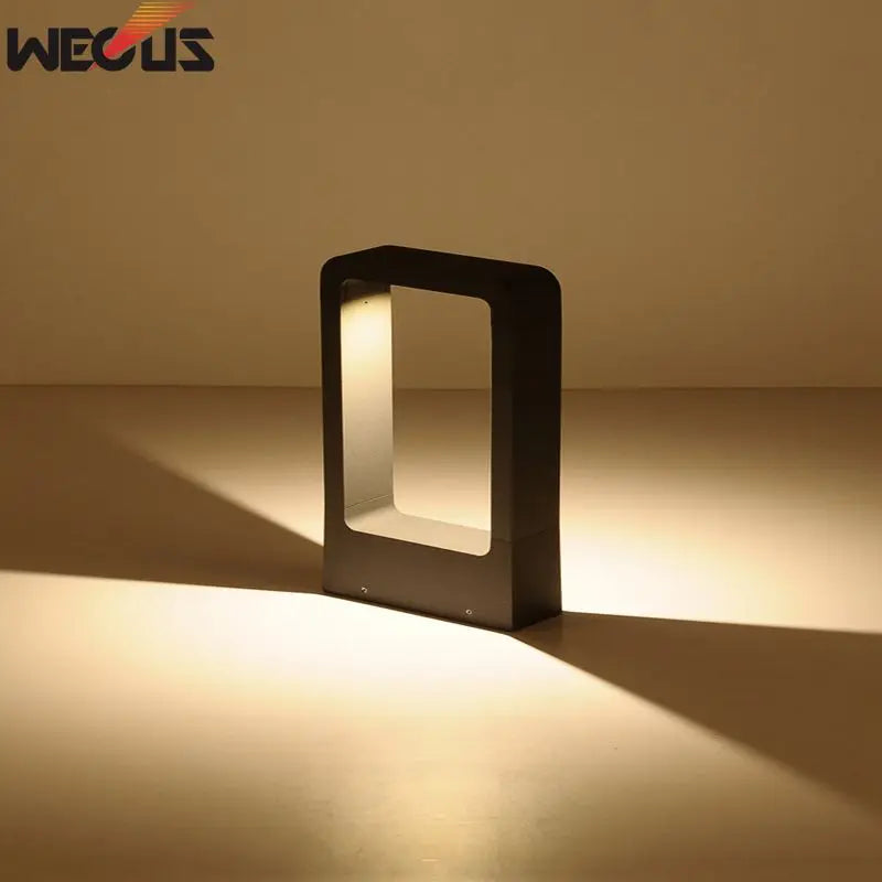 Waterproof outdoor LED lamp for garden and pathway lighting - vue 2 sur 7