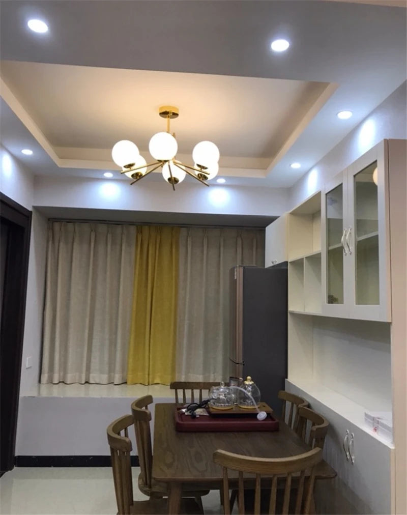 lustre moderne à led avec abat-jour en métal doré - vue 6 sur 6