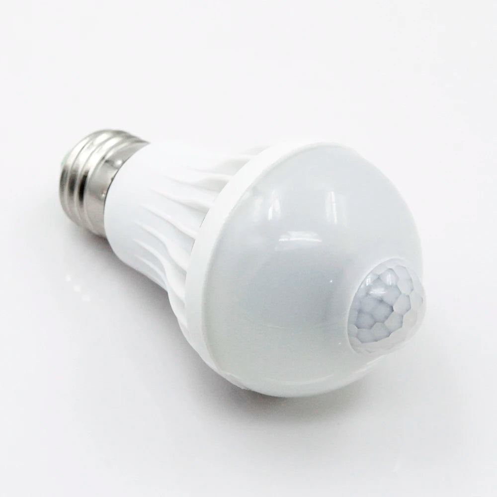 capteur de mouvement infrarouge avec lampe à led intelligente - vue 4 sur 6