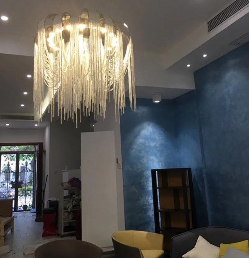 lustre moderne à pampilles en aluminium design contemporain - vue 3 sur 6