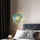 applique murale art déco en cuivre et verre bleu design élégant