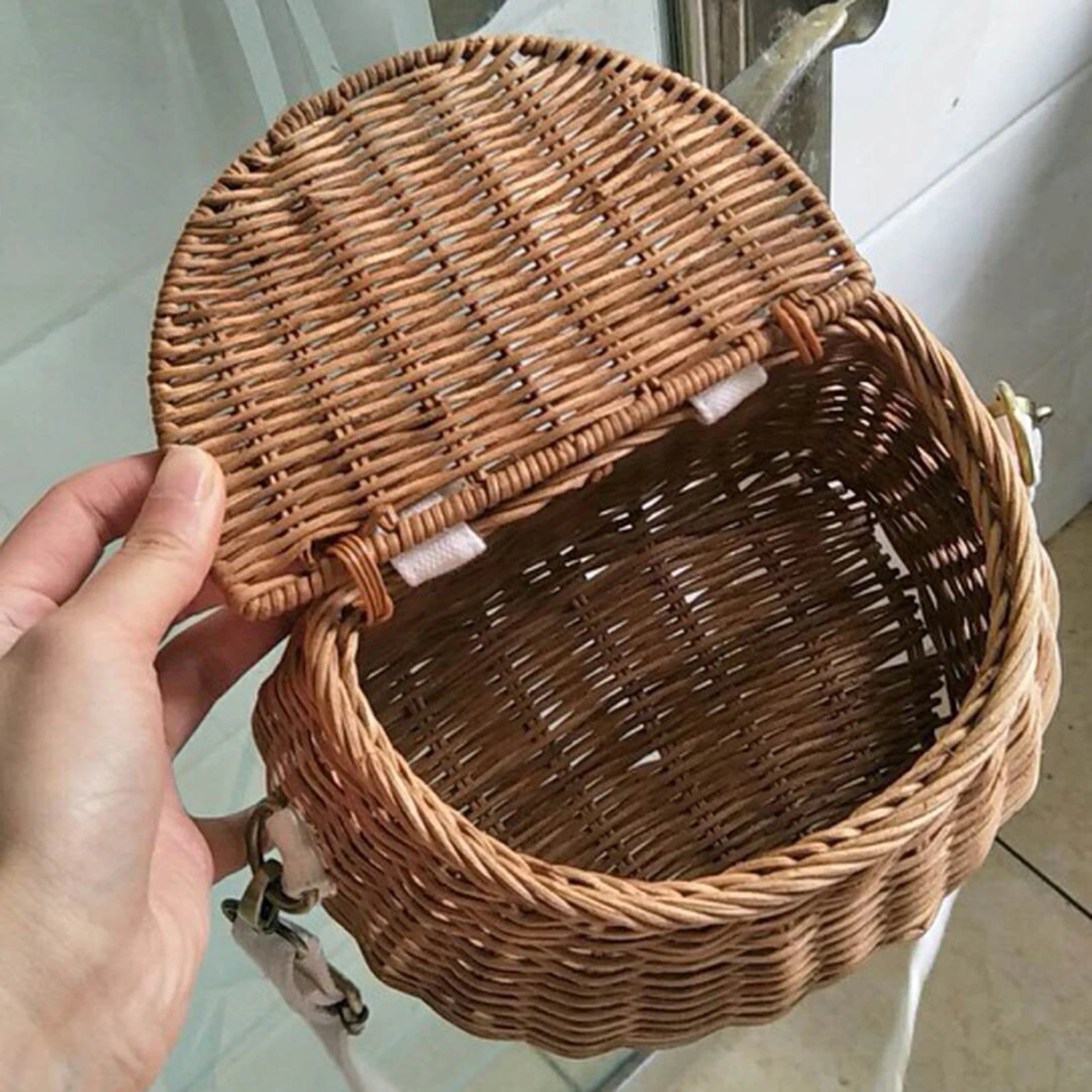 panier arrière pour vélo tricycle scooter en bambou et rotin tissé - vue 4 sur 7