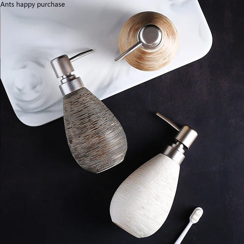 bouteille en céramique pour lotion gel douche et savon - vue 4 sur 11