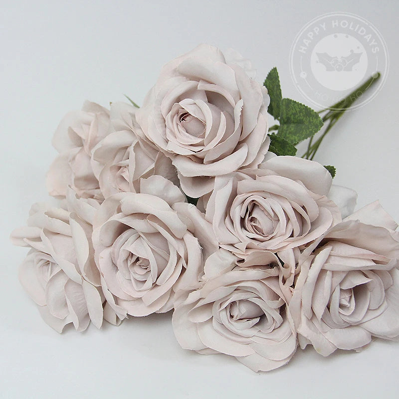 bouquet de roses vintage en soie pour décoration festive