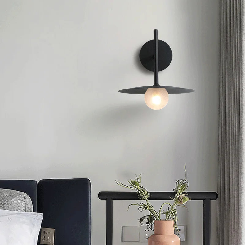 applique murale nordique design soucoupe volante éclairage décoratif moderne - vue 4 sur 9