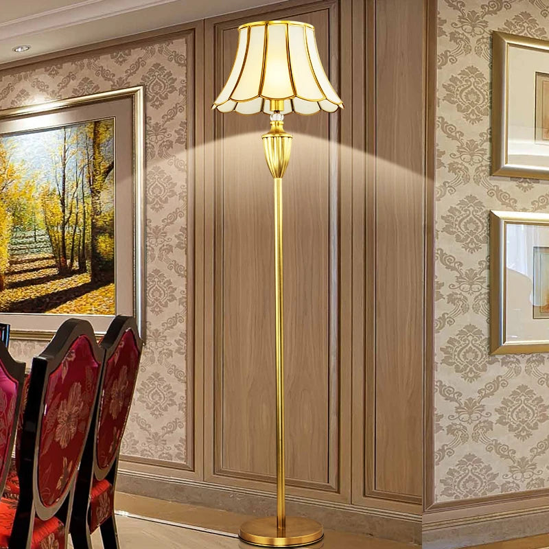 lampadaire en verre et cuivre pour intérieur élégant - vue 2 sur 8