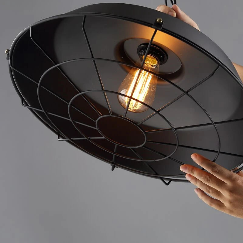 suspension en fer rétro style loft pour café et boutiques - vue 4 sur 8