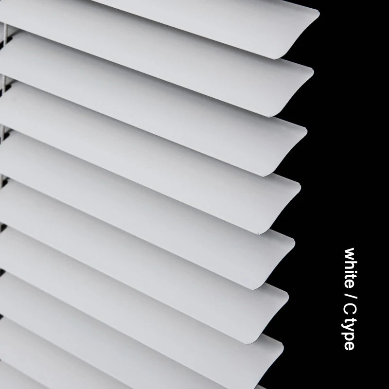 Store venitien aluminium sur mesure occultant sans percage