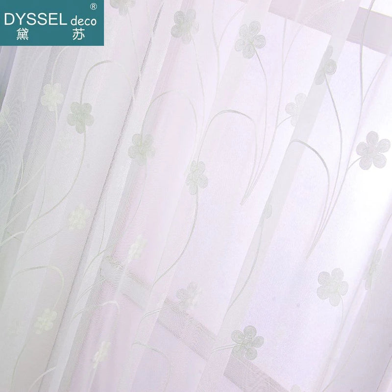 Rideau tulle brodé floral festonné style américain salon