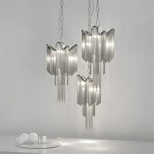 lustres modernes en aluminium avec chaîne et pompons à LED