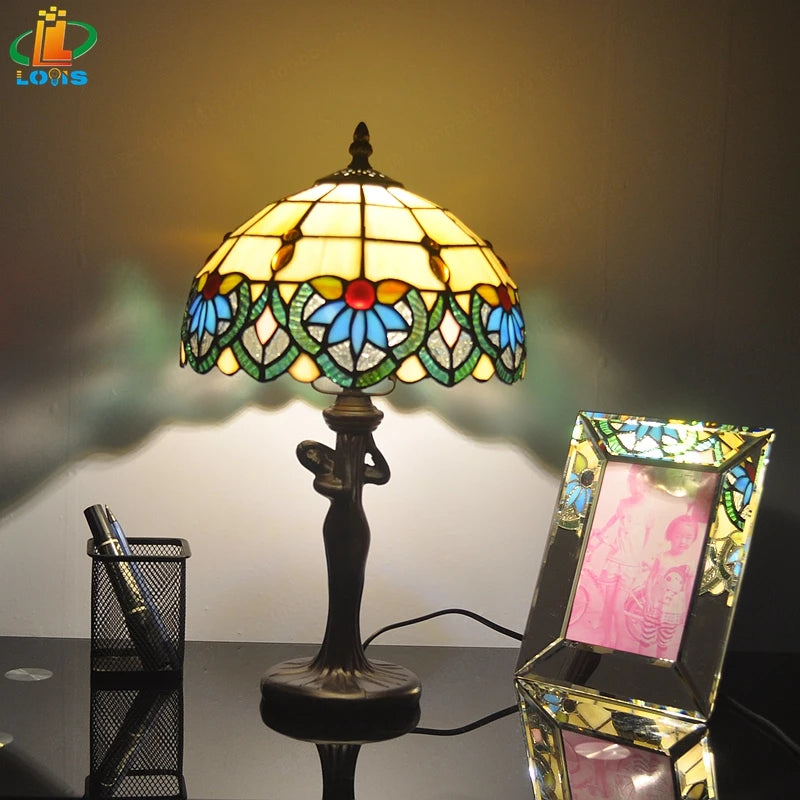 lampe à poser style tiffany en verre teinté pour restaurant et café - vue 3 sur 9