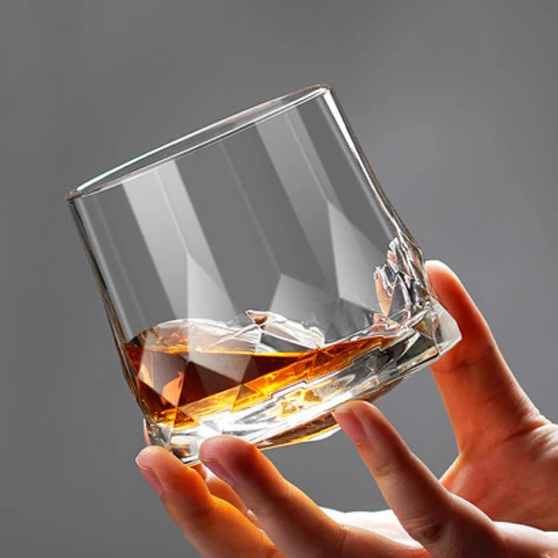 Verres whisky old fashioned motif relief élégant - vue 6 sur 7