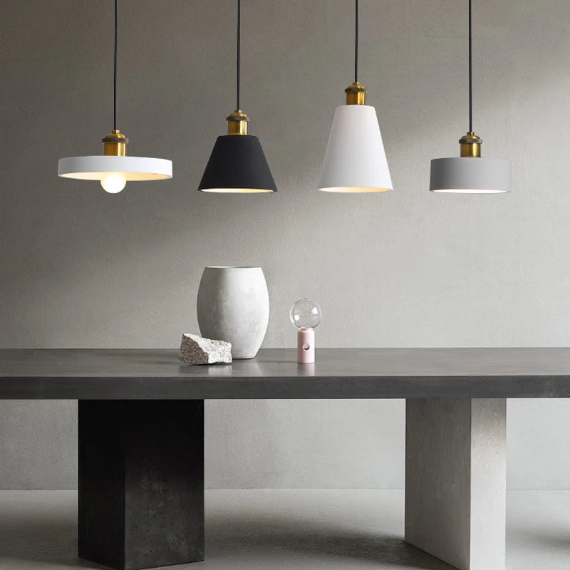 Modern minimalist industrial style chandelier for interior decor - vue 4 sur 25