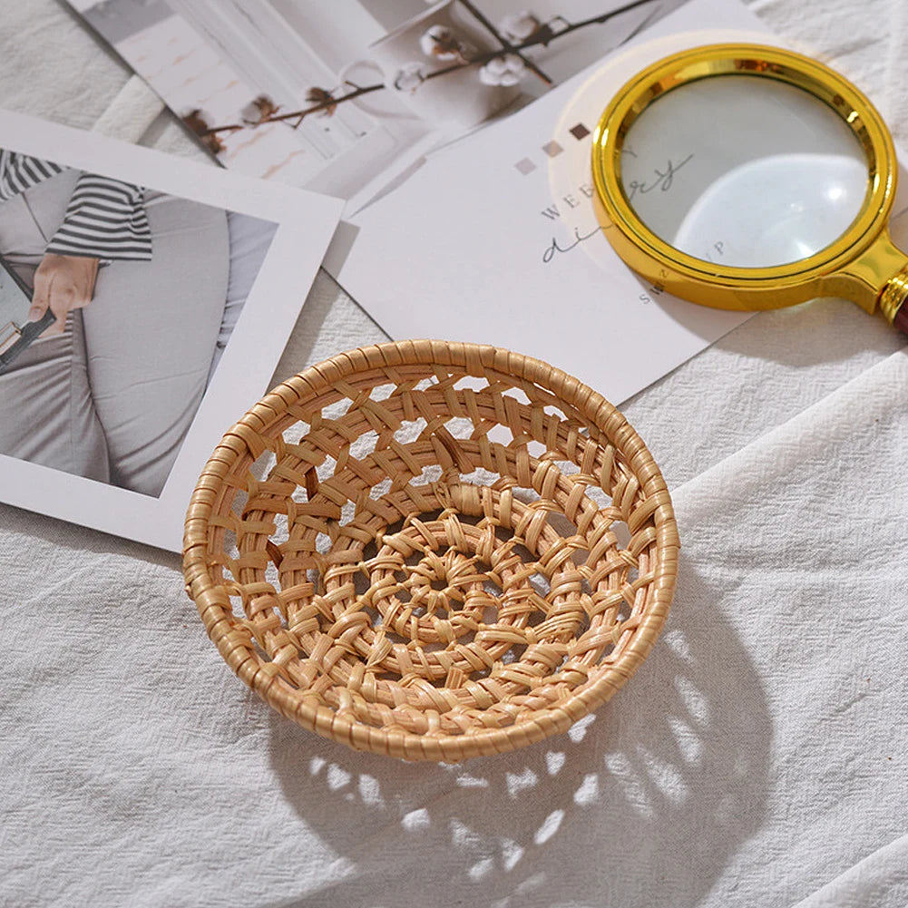 panier rond en rotin tressé pour rangement et pique-nique - vue 3 sur 8