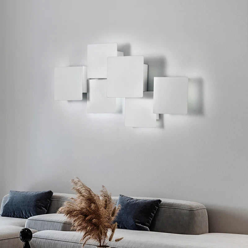 Minimalist designer wall light for decorative atmosphere - vue 5 sur 10