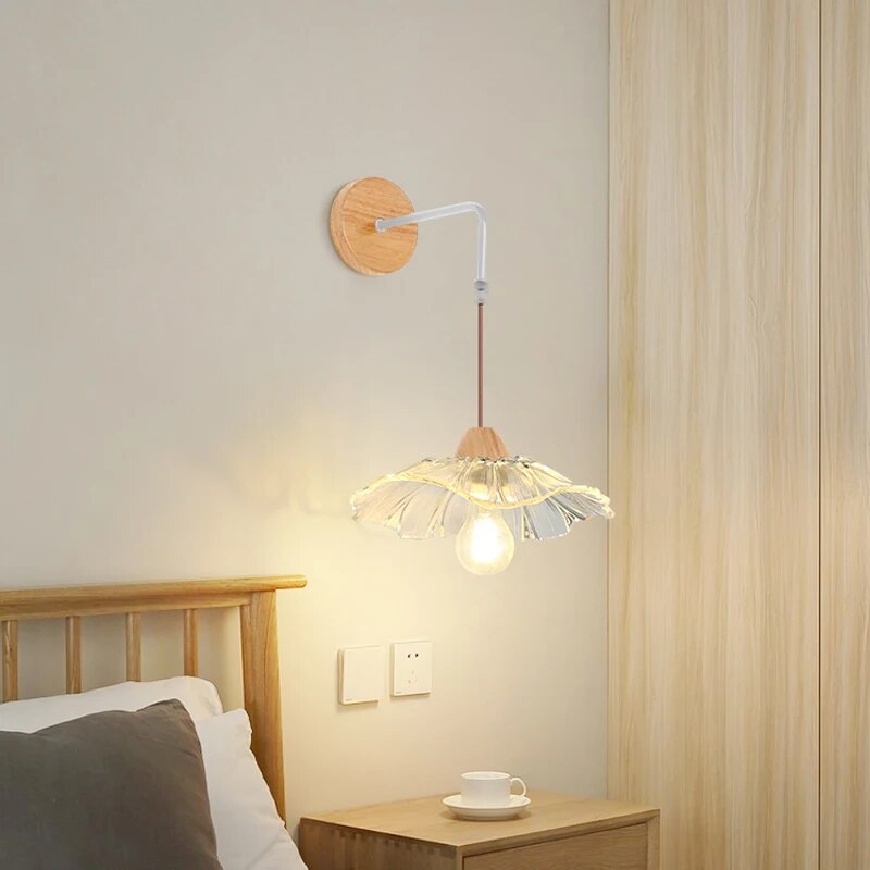 Applique murale nordique en bois et verre - vue 3 sur 11