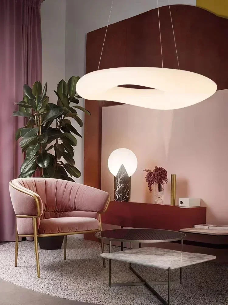 Modern minimalist acrylic eye protection pendant light, living room, bedroom, circular LED indoor lighting - vue 1 sur 18
