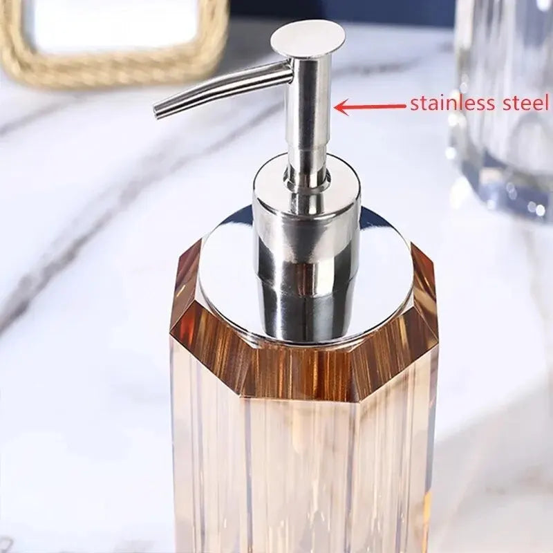 distributeur de savon liquide en cristal transparent pour salle de bain - vue 3 sur 6
