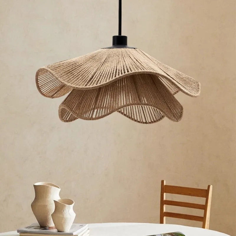 suspension en corde de coton et chapeau de paille style nordique vintage
