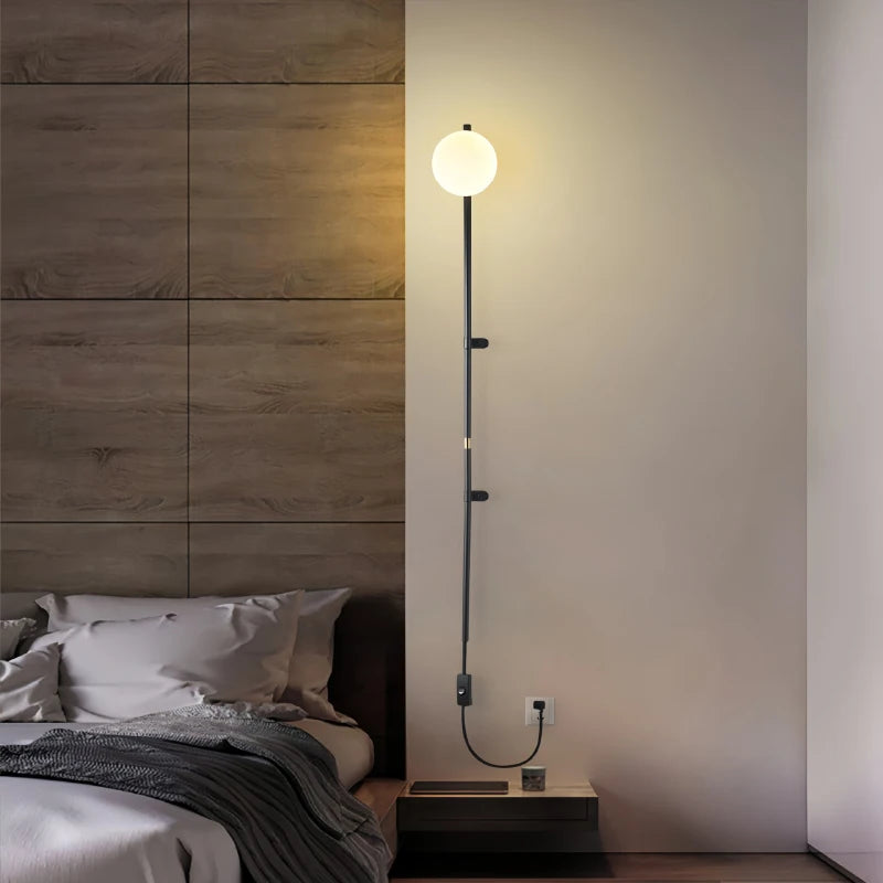 Modern glass wall light for minimalist Nordic interiors - vue 4 sur 8