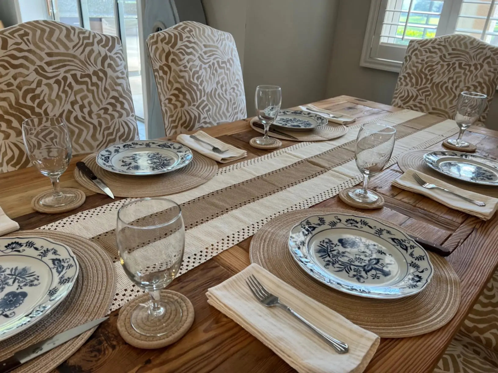 Chemin de table bohème crème motifs géométriques pompons - vue 5 sur 7