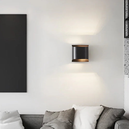 Applique murale led en laiton design moderne et minimaliste - vue 4 sur 10