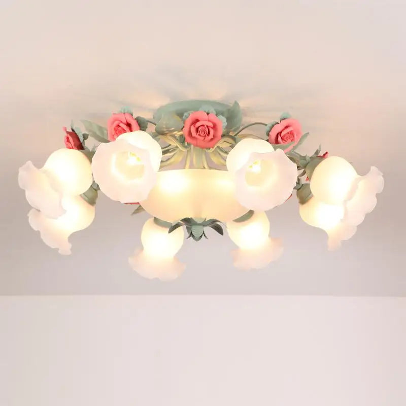 plafonnier en verre rose pour un éclairage romantique et décoratif