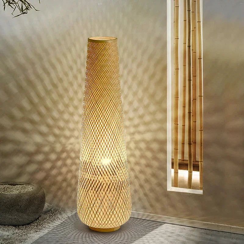 lampadaire japonais zen en bambou pour décoration intérieure
