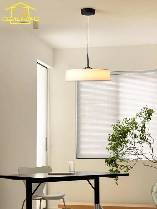 Modern Italian pendant light minimalist design for contemporary spaces - vue 4 sur 7