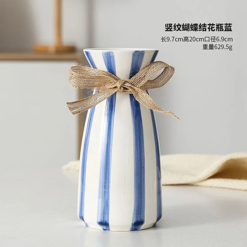 vase en céramique moderne avec nœud pour fleurs séchées - vue 8 sur 9