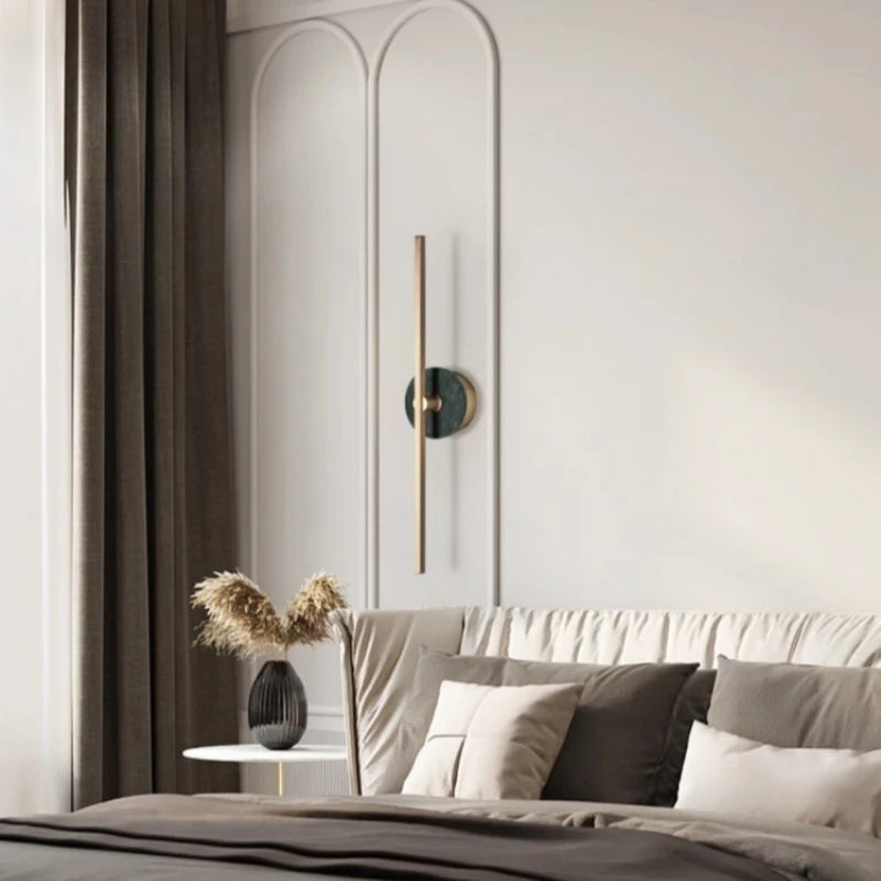 applique murale minimaliste en marbre naturel avec ligne en laiton - vue 4 sur 12