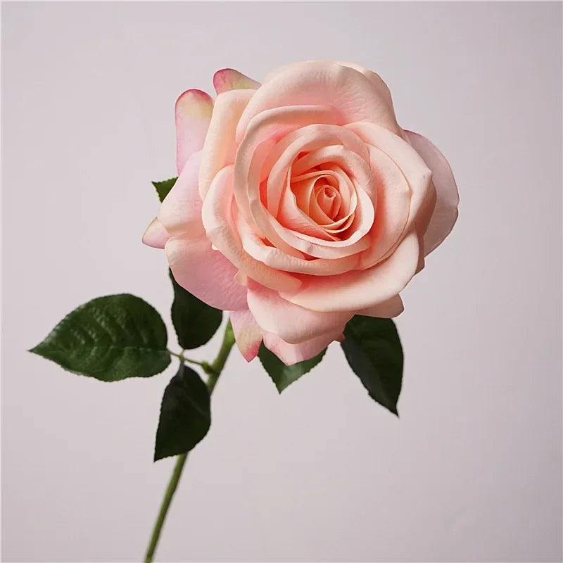 Realistic decorative white artificial roses for weddings - vue 12 sur 12