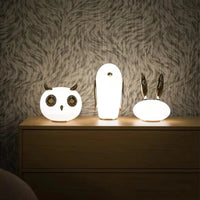 Creative minimalist animal LED desk lamp