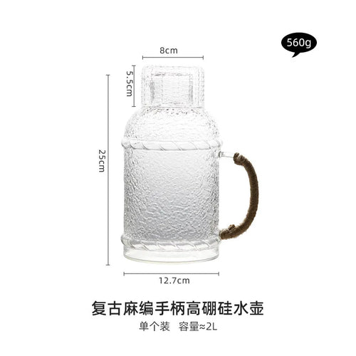 Bouilloire en verre avec tasses style minimaliste