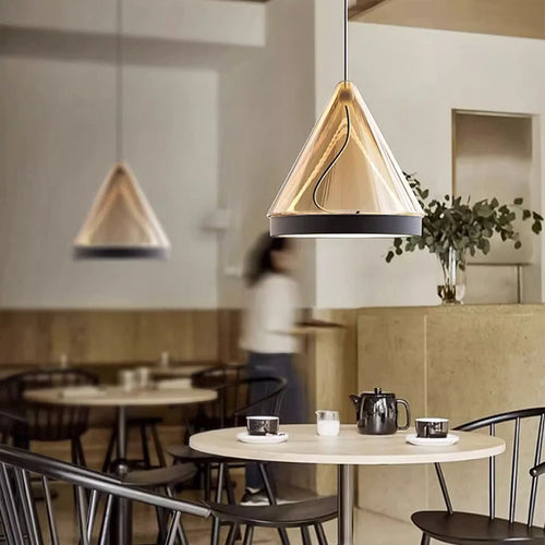 Suspension design moderne conique pour éclairage intérieur