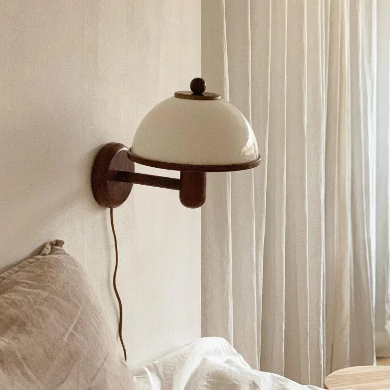 Nordic Retro Mushroom Wall Lamp with EU/US Plug, Wooden Bedroom Bedside Light, Living Room, Corridor LED Decorative Light - vue 6 sur 8