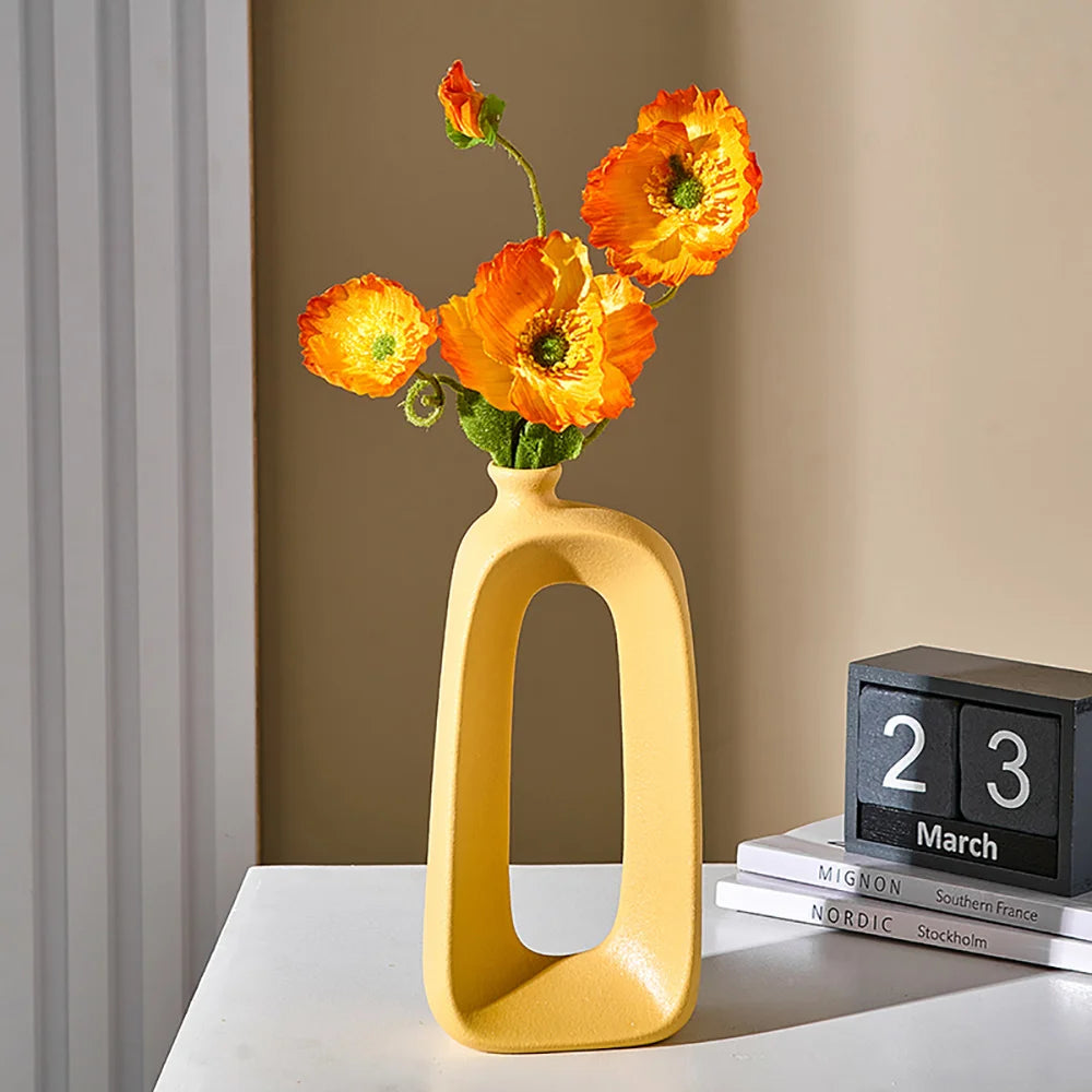 vase moderne en céramique pour décoration intérieure et extérieure - vue 6 sur 13