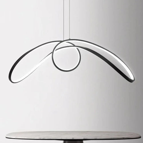 lustre en aluminium en forme de papillon avec éclairage led