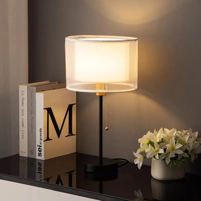 Nordic vintage luxury fabric table lamp - vue 3 sur 10