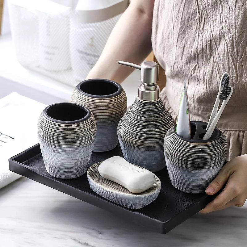 accessoires de salle de bain en céramique rétro artisanaux et pratiques - vue 2 sur 8