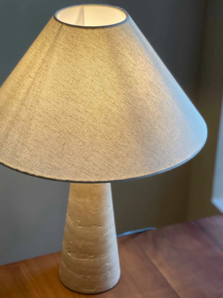 lampe à poser en pierre rétro design pour décoration intérieure - vue 3 sur 7