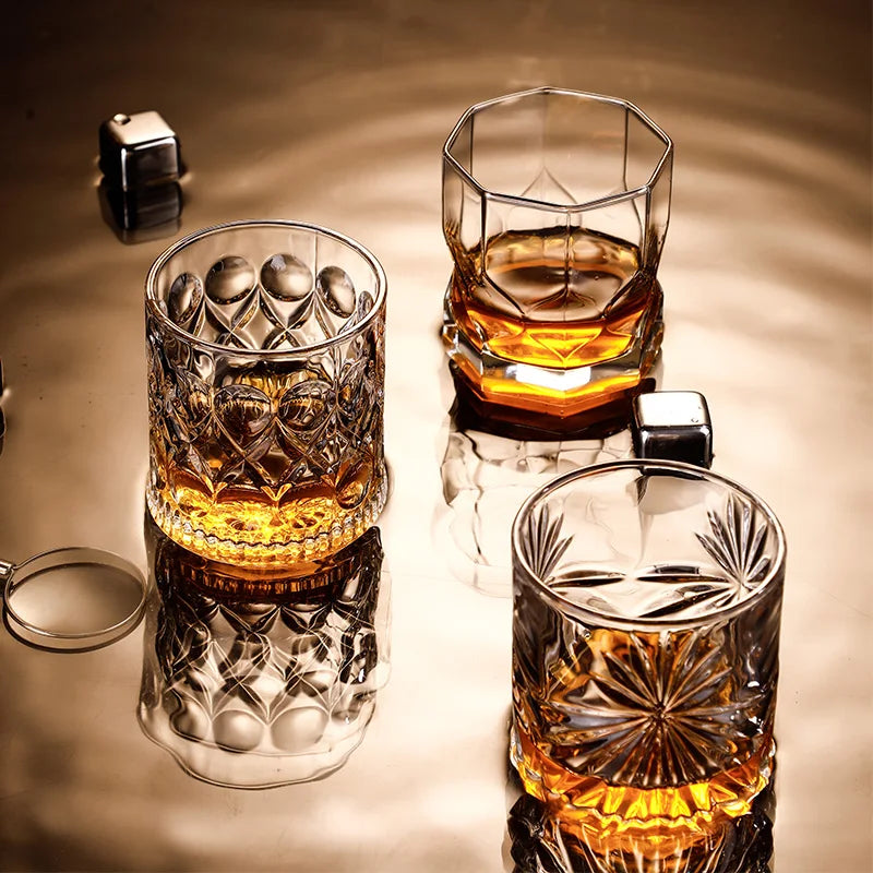 Verres whisky old fashioned gravés motif décoratif