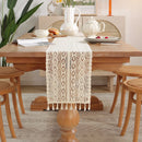Chemin de table beige dentelle crochet pompons bohème