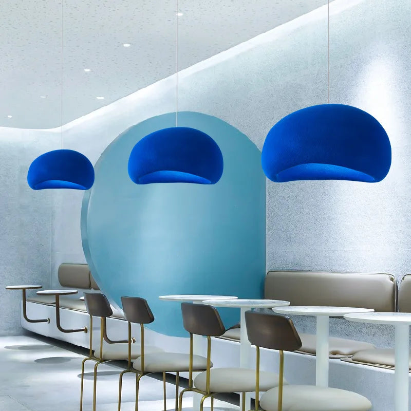 Suspension en polystyrène colorée aux formes arrondies design - vue 4 sur 18