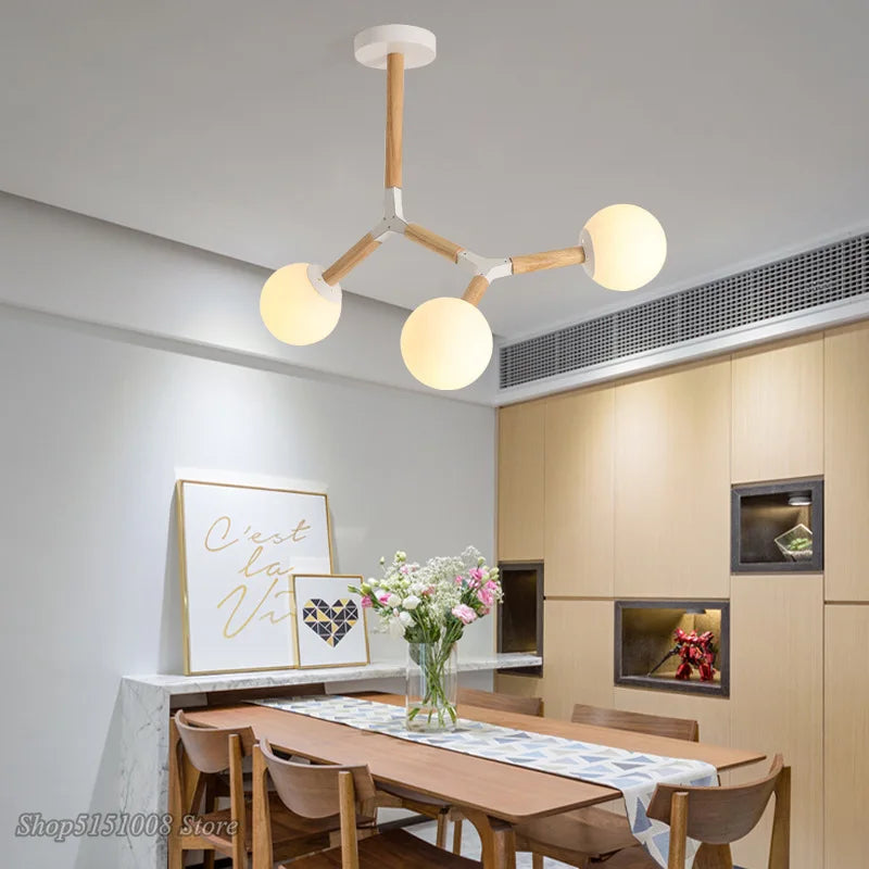 lustre moderne en verre et bois lumière nordique suspendue - vue 5 sur 9